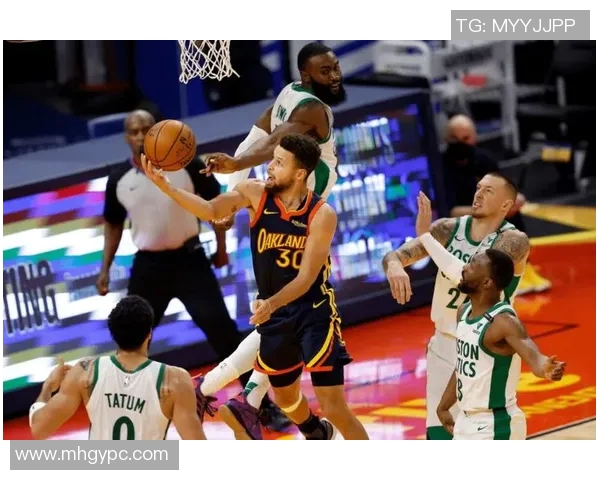 勇士与爵士精彩对决回顾昨天比赛亮点与数据分析